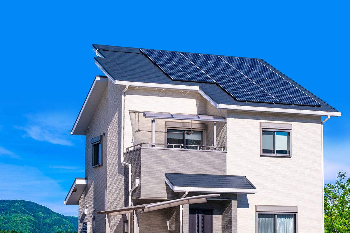 屋根材おすすめ10選！種類やメーカー、カーポート屋根のDIYについて解説の画像01