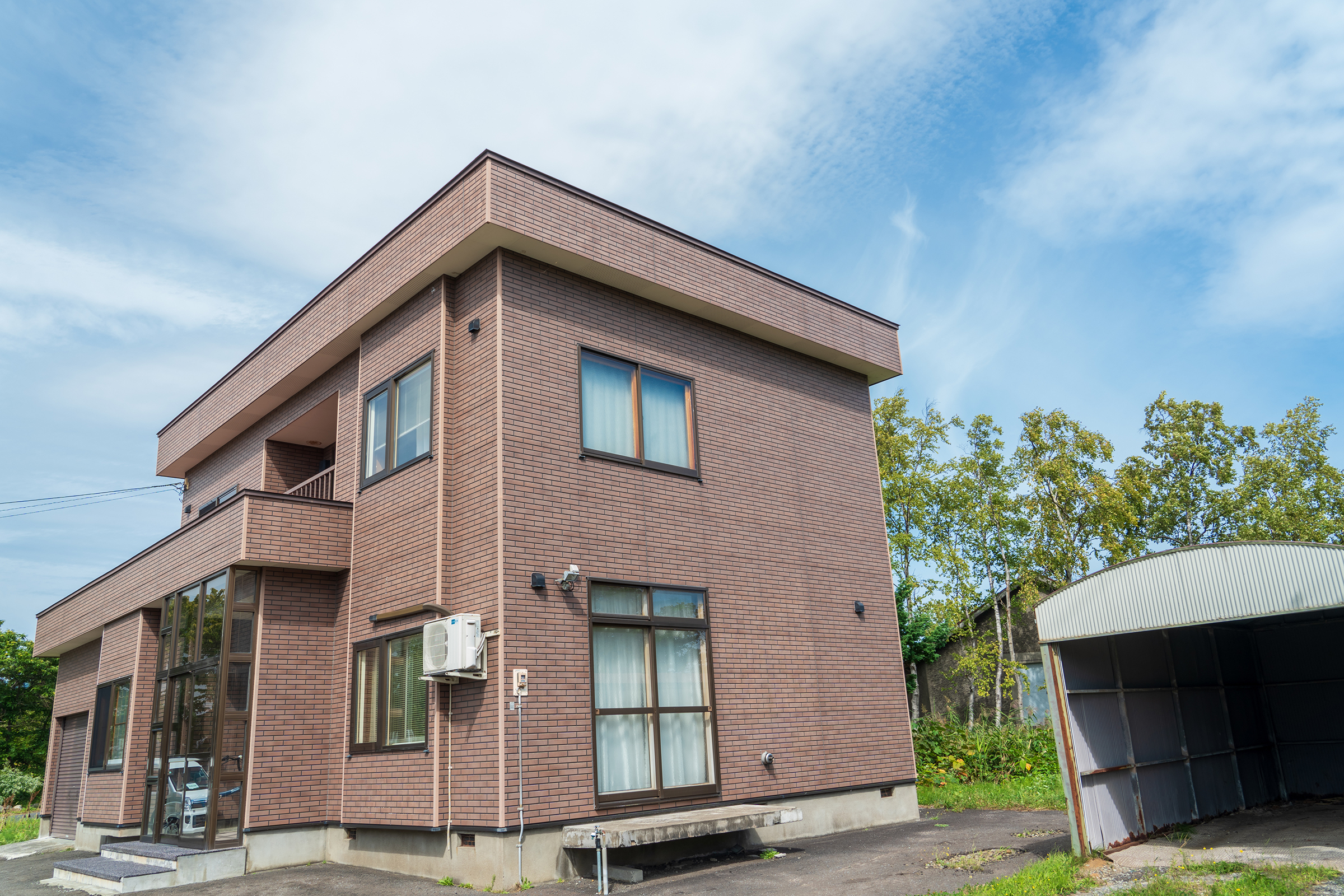 陸屋根防水の種類・費用・耐用年数を徹底解説！長持ちさせるポイントや業者選びの注意点も紹介の画像01