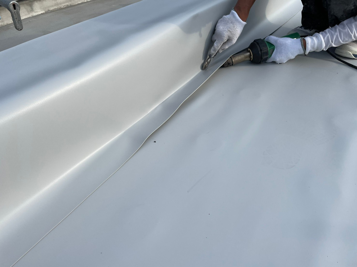 陸屋根防水の種類・費用・耐用年数を徹底解説！長持ちさせるポイントや業者選びの注意点も紹介の画像07